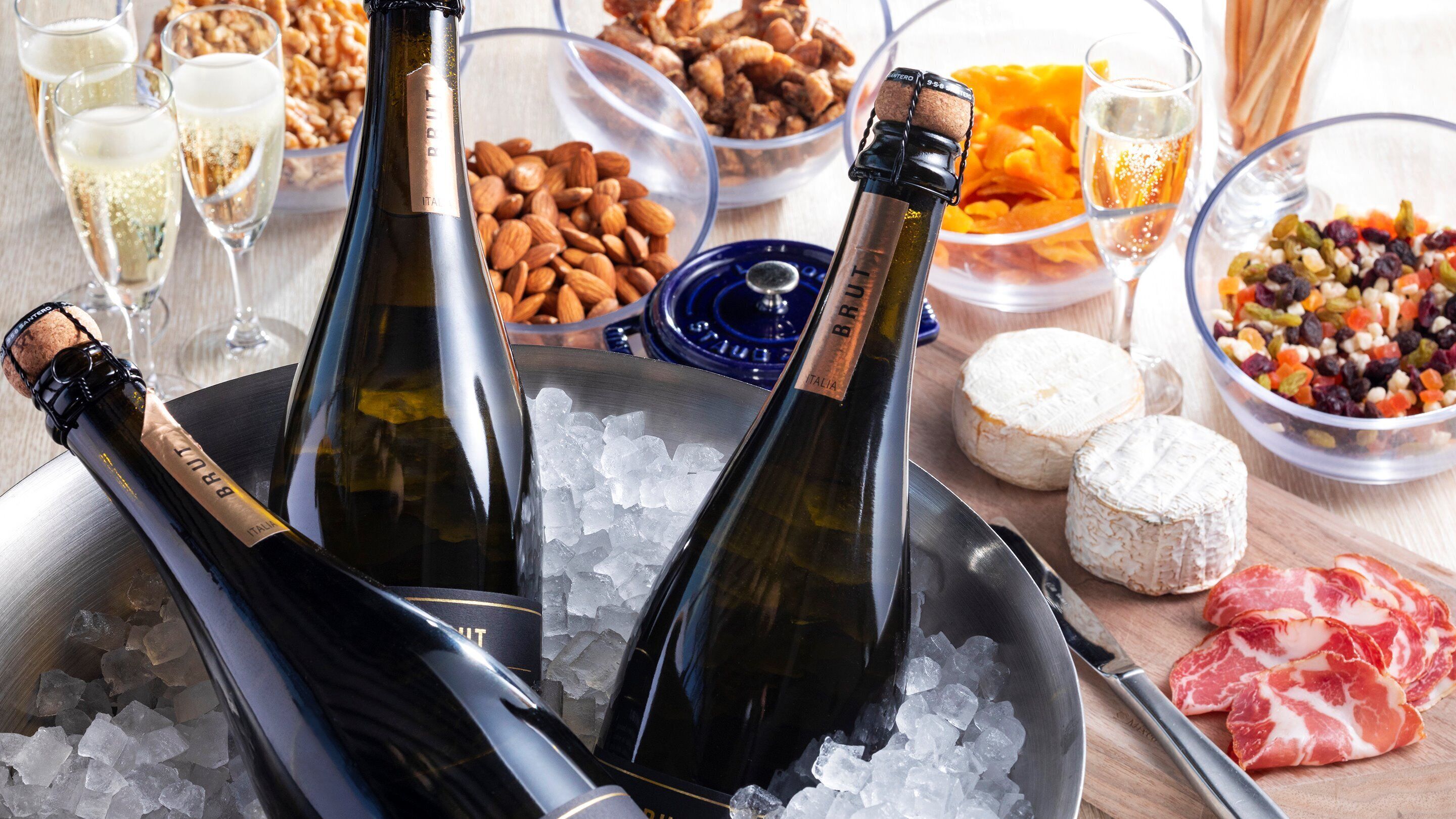 daily buffet breakfast (jpy 3520 per person)