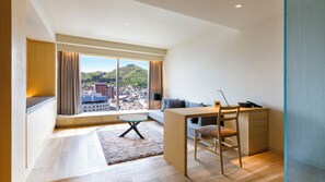 In-room safe, free WiFi, bed sheets, wheelchair access - Hotel ＆ Spa Century Marina Hakodate (Hakodate)