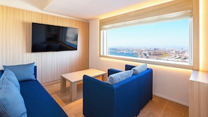 주니어 스위트, 금연, 욕조 | 객실 내 금고, 무료 WiFi, 침대 시트, 휠체어로 이용 가능