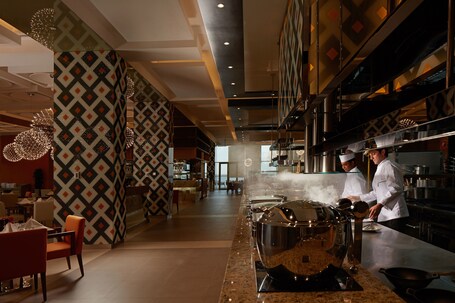 Royal M Hotel Resort Abu Dhabi by Gewan - Image 6