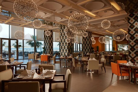 Royal M Hotel Resort Abu Dhabi by Gewan - Image 20