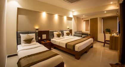 Metro Plaza Hotel