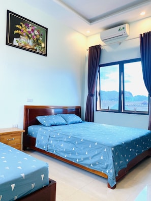 Family Triple Room, 1 Bedroom | Minibar, desk, blackout curtains, soundproofing - Tam Coc Dream Hotel (Hoa Lu)