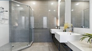 Bathtub, hair dryer, towels