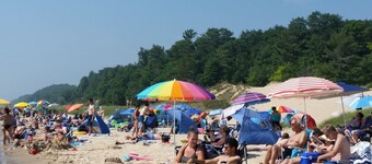 9 Bedrooms / 4 Baths ~ Sleeps 50 ~ Wedding Parties and Family Reunions