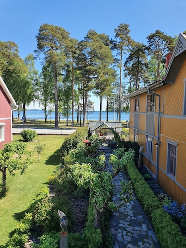 Nymans Bed & Breakfast