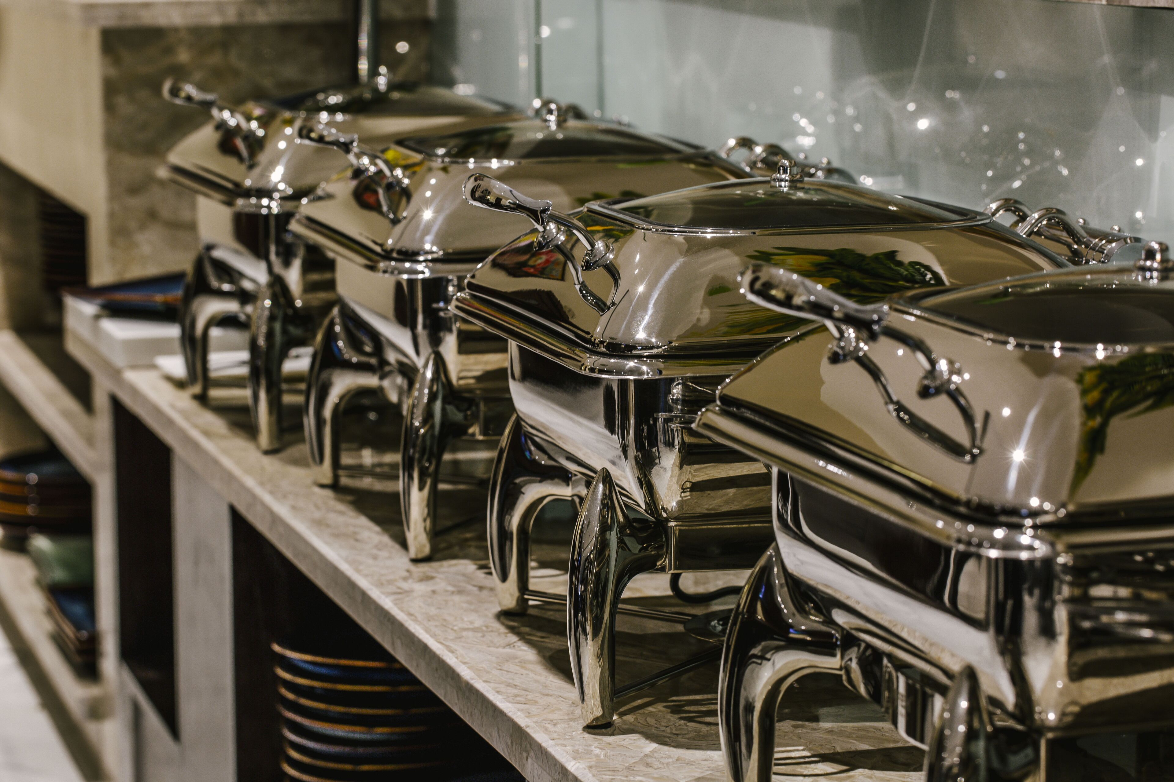 breakfast, lunch, dinner served; local and international cuisine