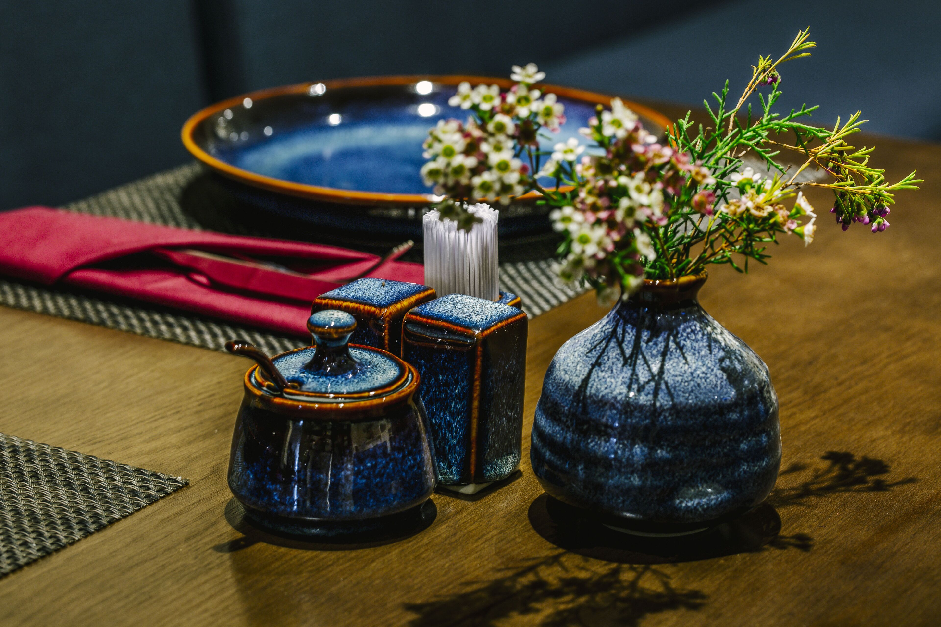 breakfast, lunch, dinner served; local and international cuisine