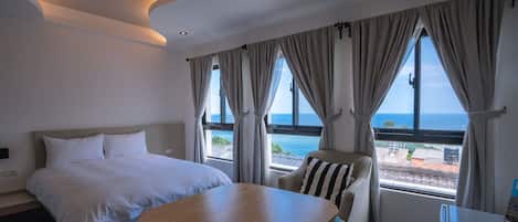 Camas extras/dobráveis (sobretaxa), Wi-Fi de cortesia, roupa de cama