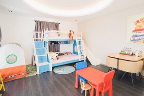 Quarto temático infantil