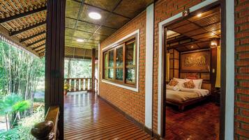 Chambre Double Deluxe | Wi-Fi gratuit, draps fournis, accÚs pour personnes à mobilité réduite