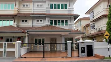 Bahagian luar