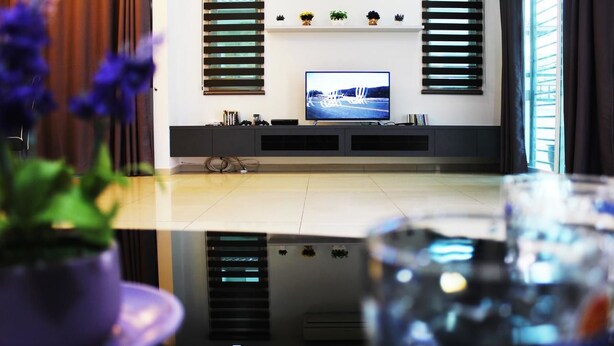 Comfort House, 4 Bedrooms | Television