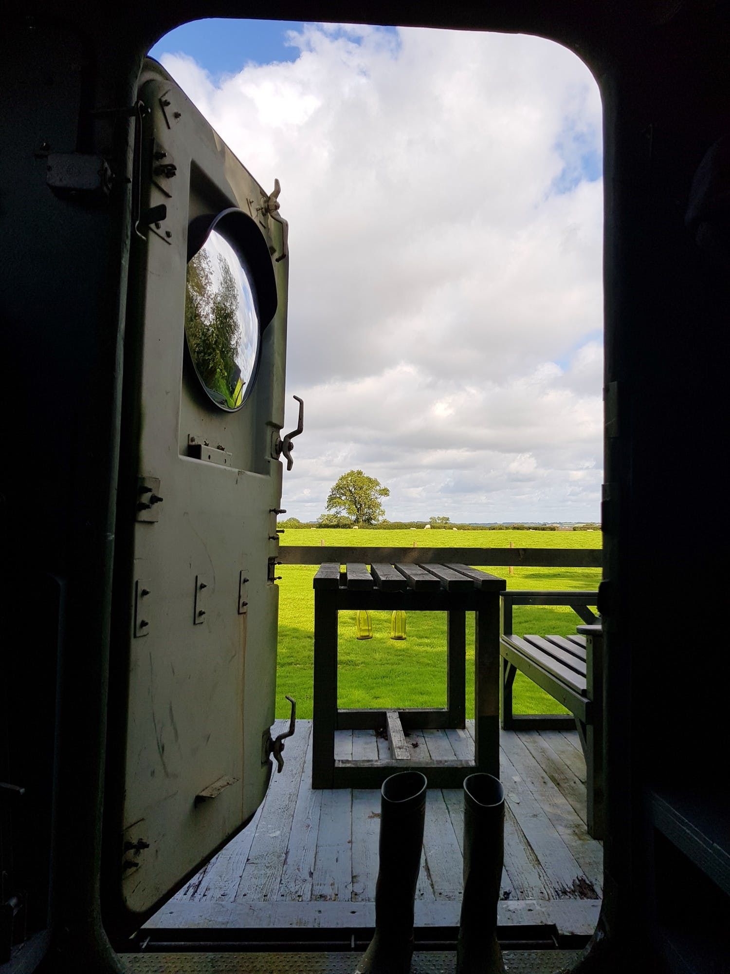 Army Field (Trailers) | Free WiFi