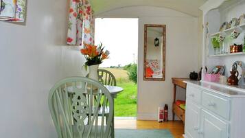 Nhà di động (Caravan, Lorry, Hut and Tents) | Truy cập Internet không dây miễn phí