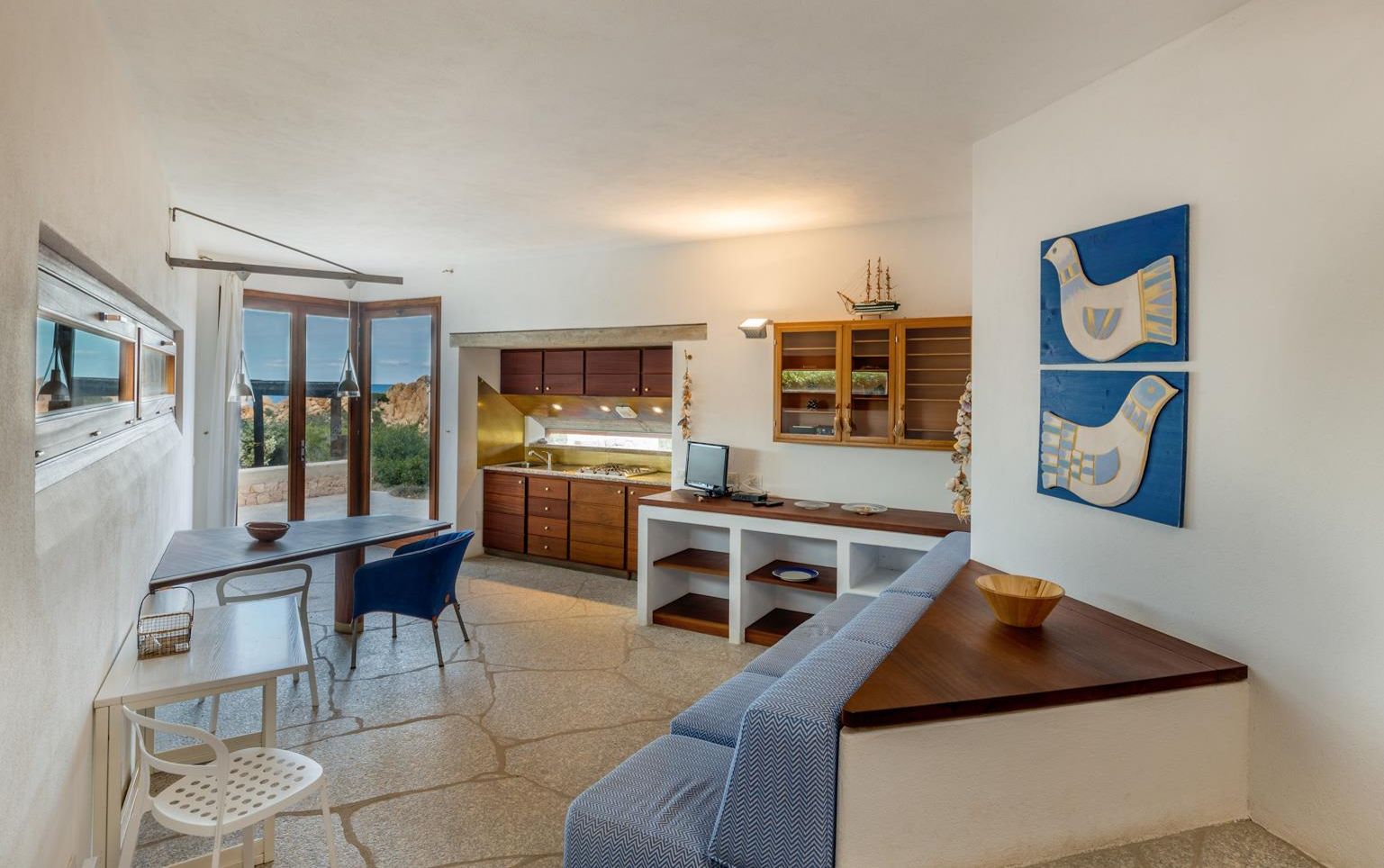 Villa, Mehrere Schlafzimmer | Wohnbereich | Flachbildfernseher