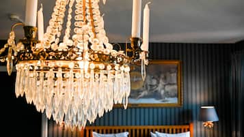 Familieværelse - flere senge - balkon - gårdsplads | Premium-sengetøj, minibar, individuelt design, individuel indretning