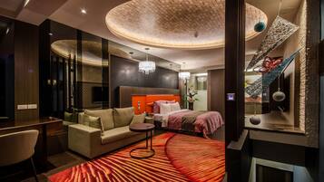 City Double Room, 1 Queen Bed, Non Smoking | Desk, blackout drapes, free WiFi, bed sheets