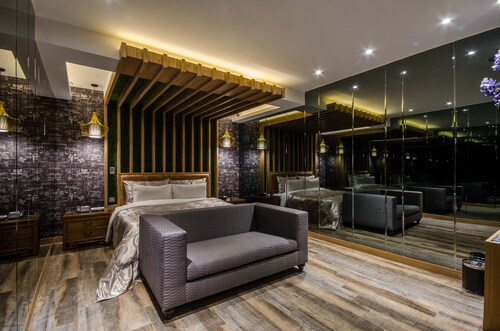 HE&LE Design Hotel
