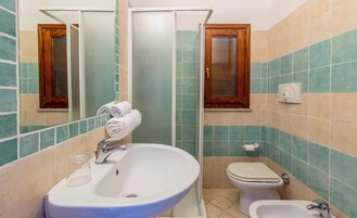 别墅, 2 间卧室 | 浴室 | 淋浴设施、坐浴桶