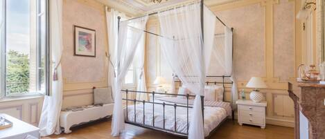 Deluxe Double Room, 1 Queen Bed