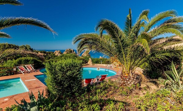 Seasonal outdoor pool, sun loungers - Villetta Ginepro Rosso (Trinità d'Agultu e Vignola)