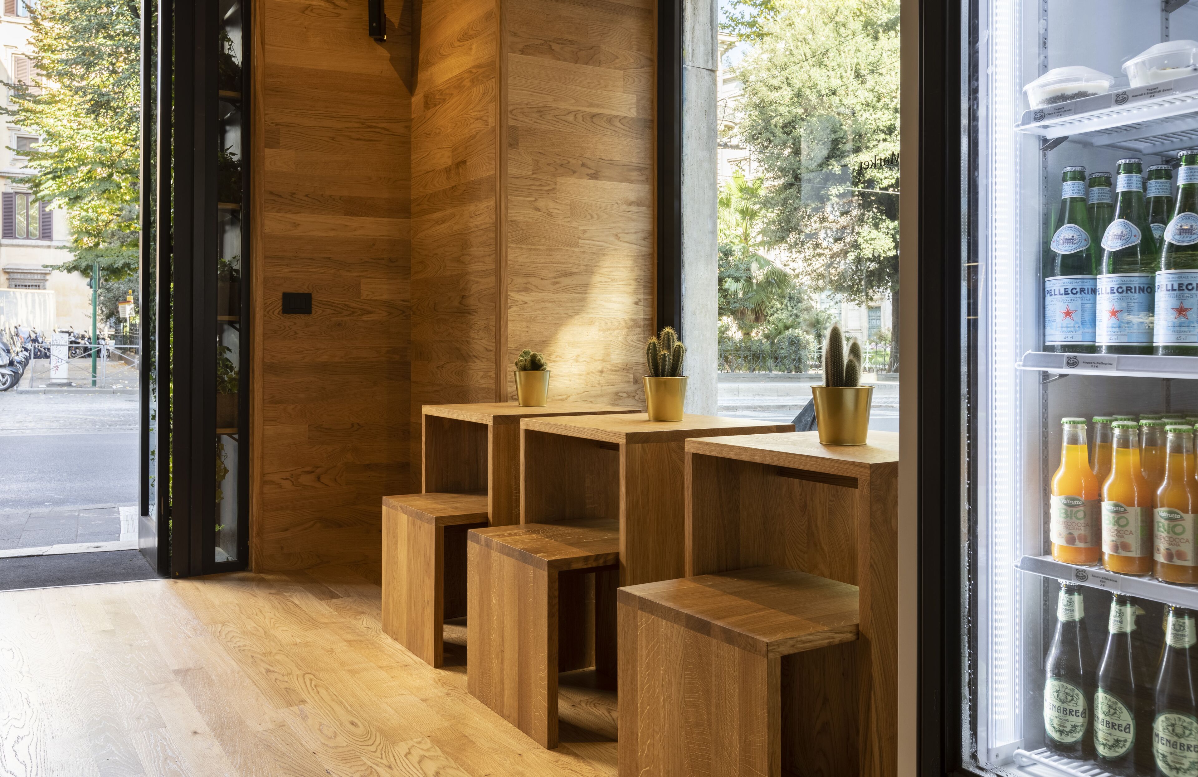 3 restaurants, breakfast, lunch, dinner served; mexican cuisine