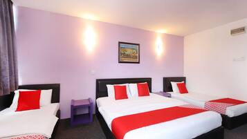 Family Suite, Non Smoking | 1 bilik tidur, meja, Wi-fi percuma