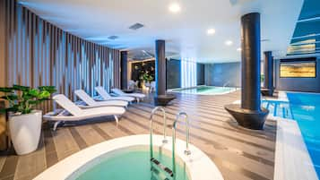 Couples treatment rooms, sauna, spa tub, steam room, Turkish bath