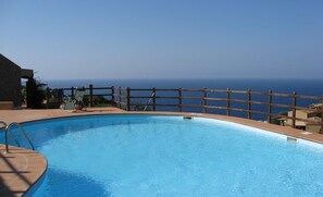Seasonal outdoor pool, pool loungers - Villetta Rosada (Trinità d'Agultu e Vignola)
