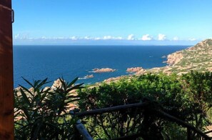 Quang cảnh ban công