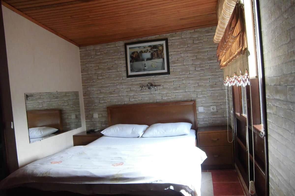 Standaard tweepersoonskamer, 1 slaapkamer, balkon | Gratis wifi, beddengoed