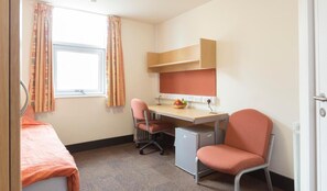 Bureau, Wi-Fi gratuit, draps fournis