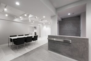 Reception - Tsukimi Hotel (Kyoto)