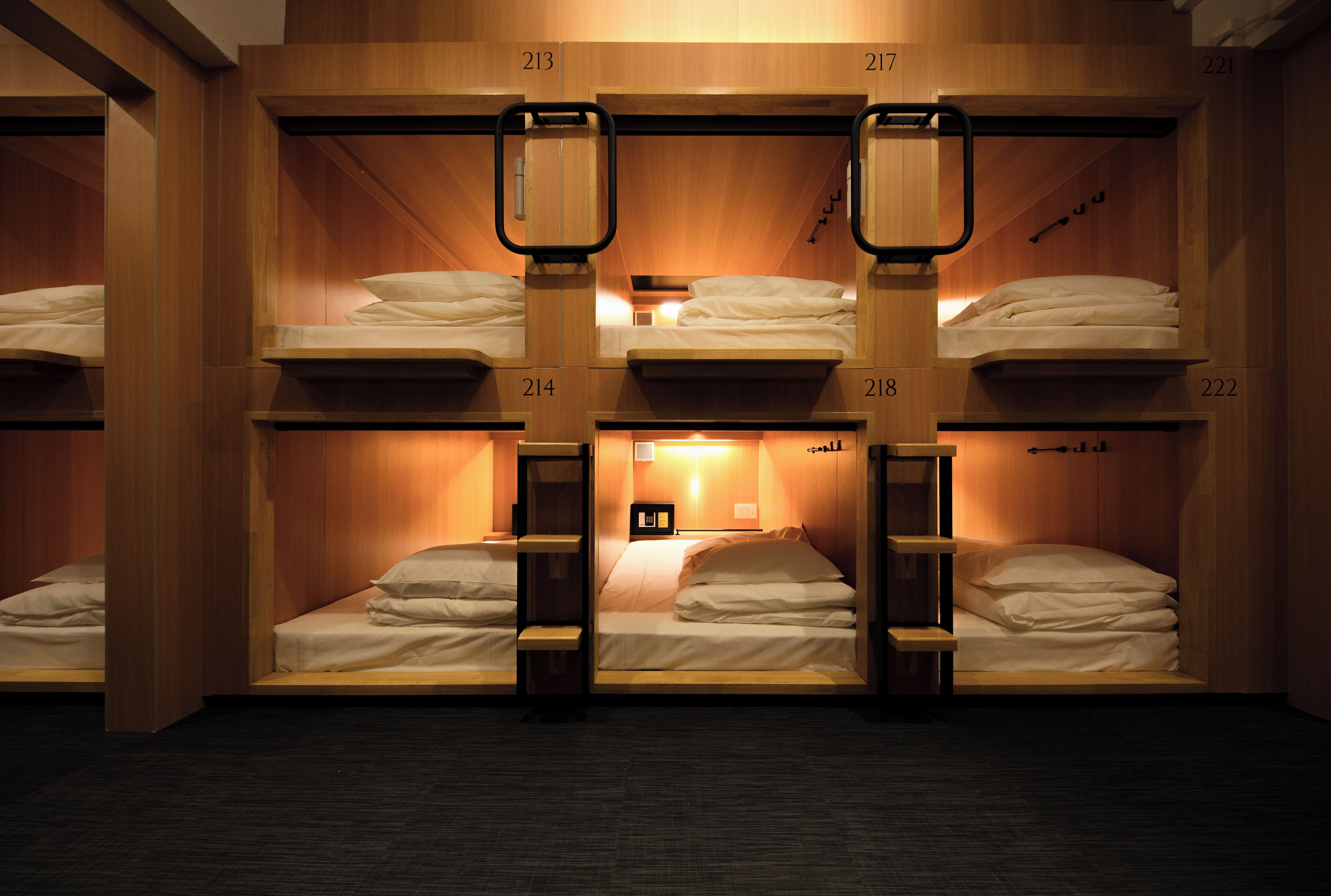 Premium bedding, in-room safe, soundproofing, free WiFi