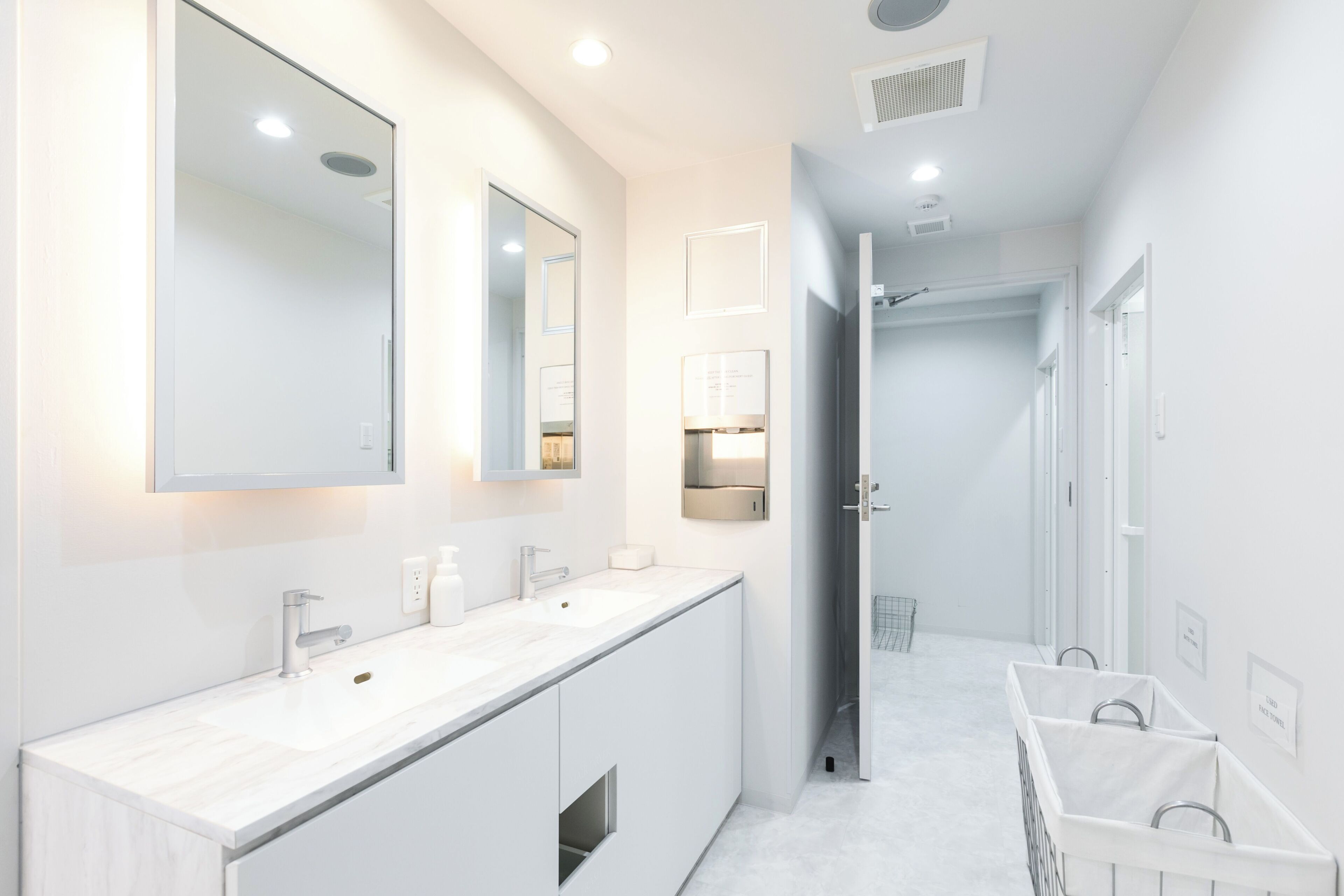 Shower, free toiletries, hair dryer, slippers