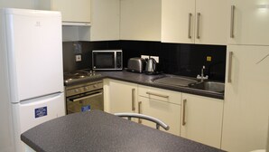 Unclassified image, 3 of 13, button - Newington Court - Hostel (London)
