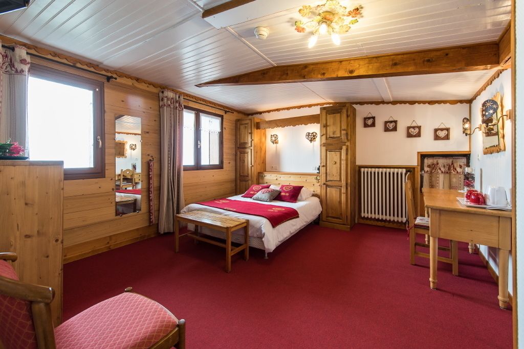 comfort room | blackout curtains, free wifi, bed sheets