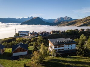 Aerial view - Hôtel Le Grand Truc (Fontcouverte-la-Toussuire)