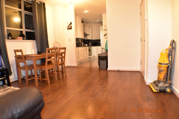 Apartment, 2 Bedrooms | Living area