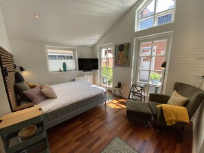 Studio | Desk, blackout drapes, free WiFi, bed sheets - Hotel Town Living (Ringkobing)