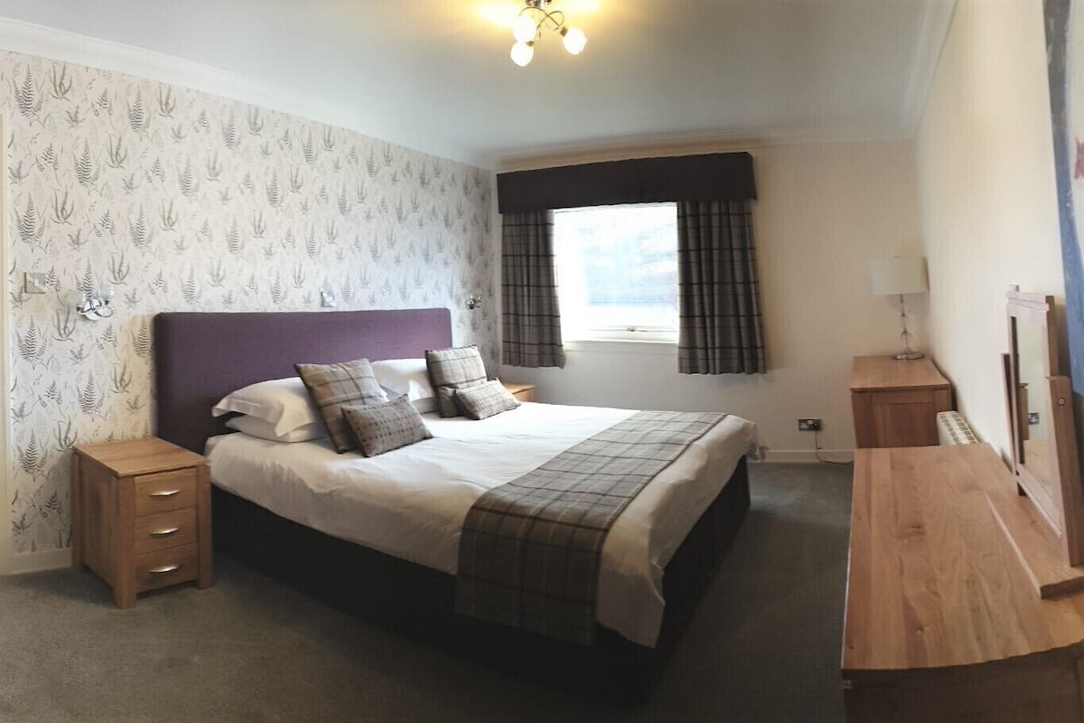 Highland Lodge 35 | 1 bedroom, premium bedding, blackout drapes, iron/ironing board