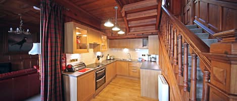 Lochside 1 | Private kitchen | Full-size fridge, microwave, oven, stovetop