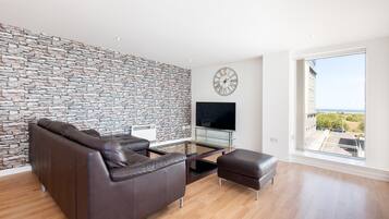 Luxury Apartment, Accessible | Garden view