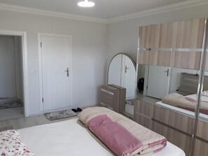 3 bedrooms, in-room safe, soundproofing, iron/ironing board