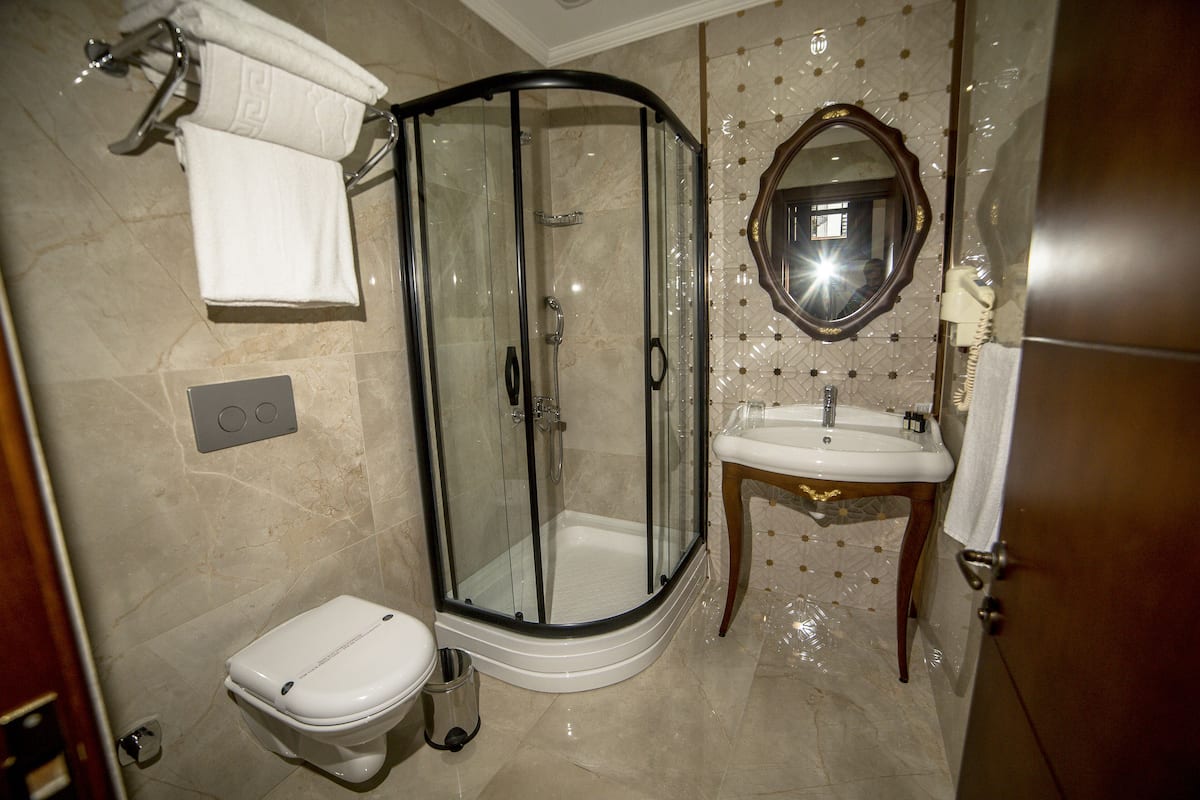 design room | bathroom | shower, rainfall showerhead, eco-friendly toiletries, hair dryer