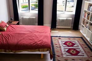 Lägenhet - 2 dubbelsängar - icke-rökare | 2 sovrum, värdeförvaringsskåp på rummet och sängkläder