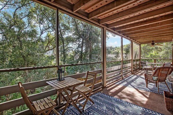Condo, 2 Bedrooms | Outdoor dining - Secluded Condo with Peaceful Wooded Views and Easy Access to the Beach by RedAwning (Fernandina Beach)