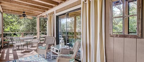 Condo, 2 Bedrooms | Outdoor dining