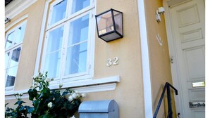 Property entrance - Holiday flat in the center of Svaneke (Svaneke)